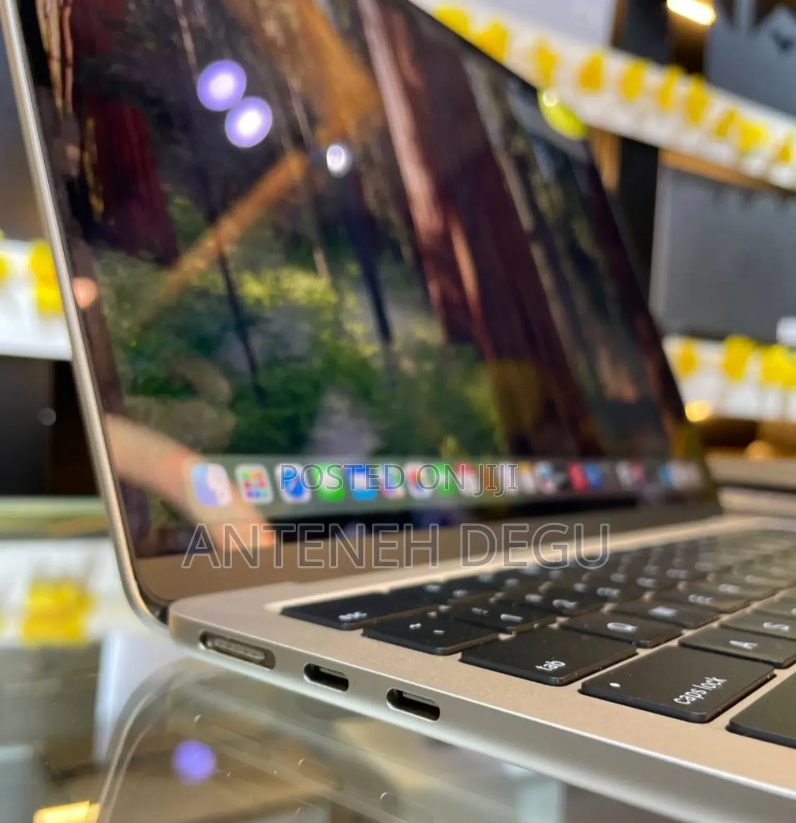 New Laptop Apple MacBook Air 2024 M3 13-Inch 16GB Apple M3 SSD 512GB