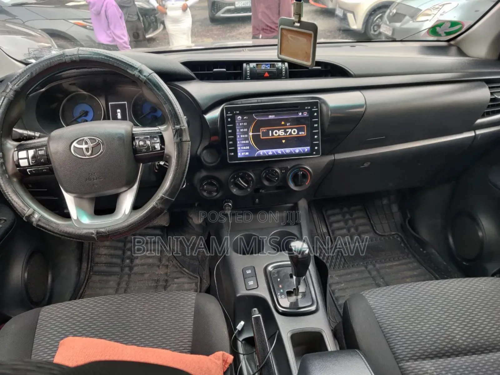Toyota Hilux 2017 Gray