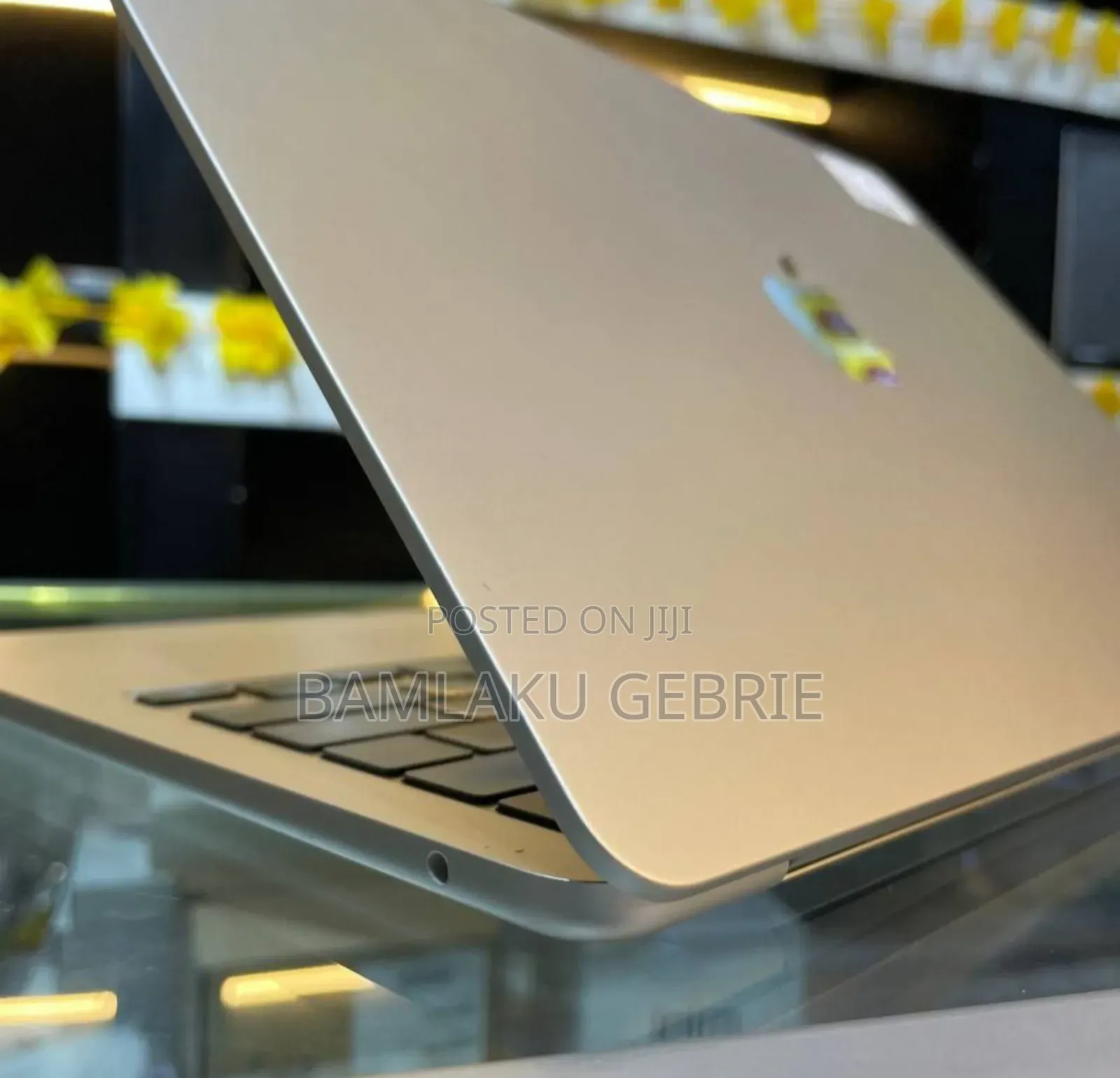 New Laptop Apple MacBook Air 2024 M3 13-Inch 16GB Apple M3 SSD 512GB