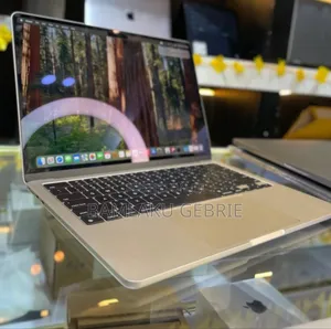 New Laptop Apple MacBook Air 2024 M3 13-Inch 16GB Apple M3 SSD 512GB