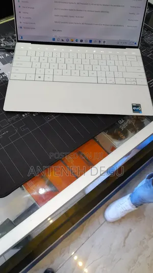 New Laptop Dell XPS 13 16GB Intel Core I7 SSD 512GB