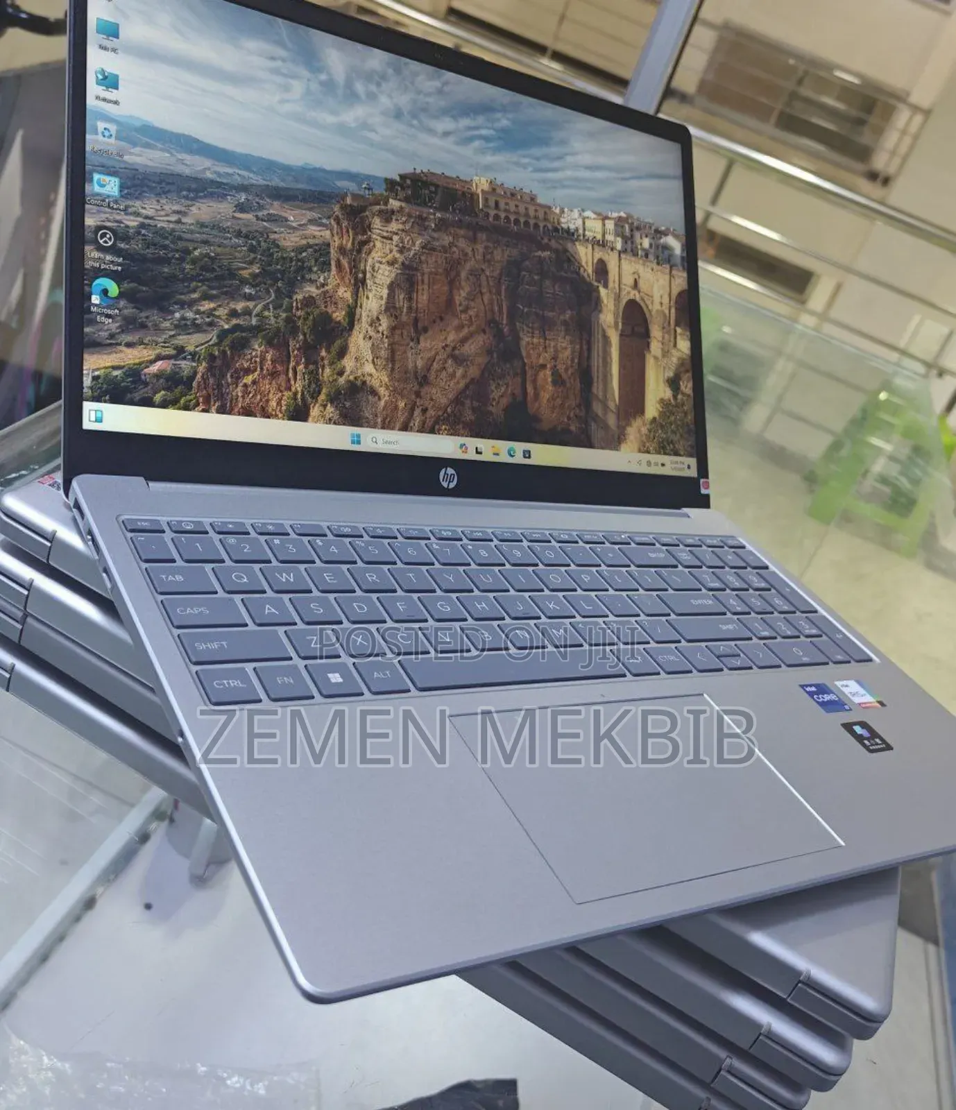 New Laptop HP Stream Notebook 16GB Intel Core I7 SSD 512GB