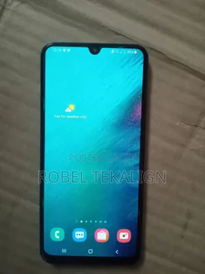Photo - Samsung Galaxy A30 64 GB Gray