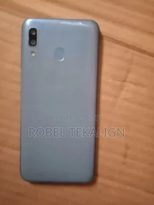 Samsung Galaxy A30 64 GB Gray