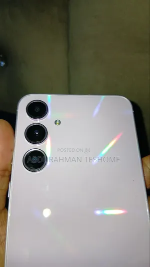 Photo - New Samsung Galaxy A55 256 GB Pink