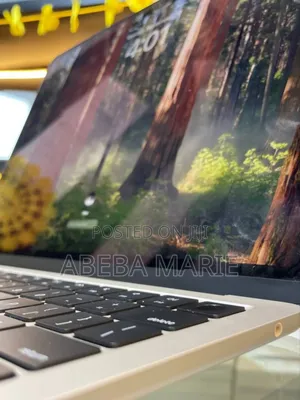 New Laptop Apple MacBook Air 2023 M2 8GB Apple M2 SSD 256GB