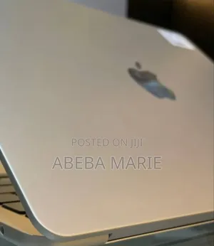 New Laptop Apple MacBook Air 2023 M2 8GB Apple M2 SSD 256GB