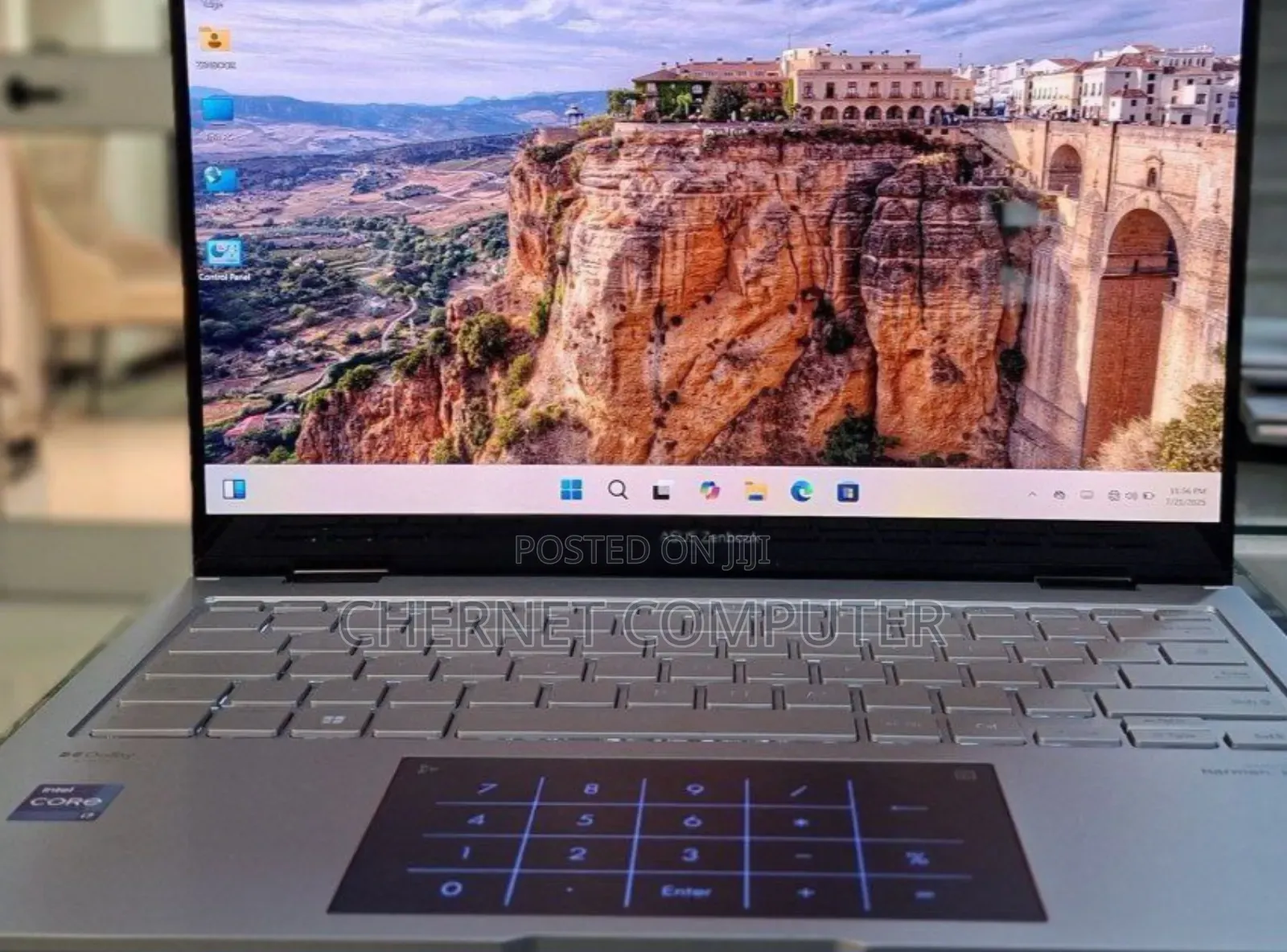 New Laptop Asus 16GB Intel Core I7 SSD 1T