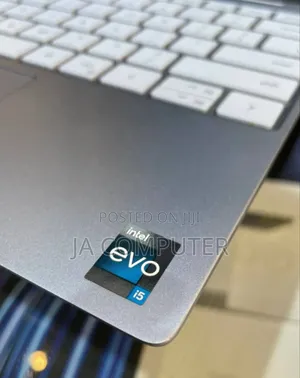 New Laptop Dell XPS 13 8GB Intel Core I5 SSD 512GB