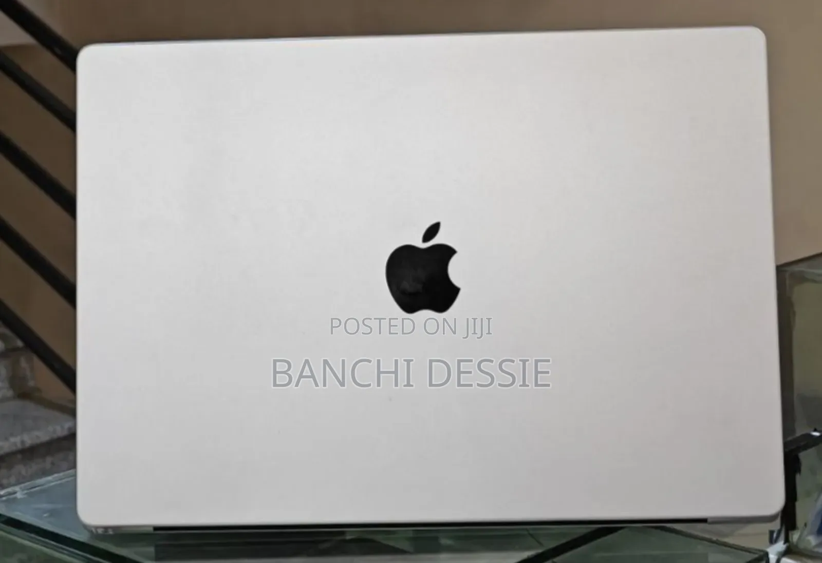 New Laptop Apple MacBook Pro M1 32GB Apple M1 Pro SSD 1T
