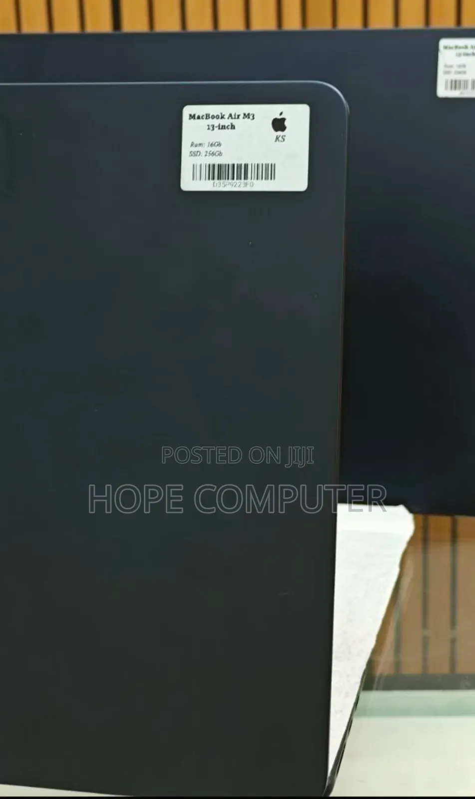 New Laptop Apple MacBook Air 2024 M3 13-Inch 16GB Apple M3 SSD 256GB