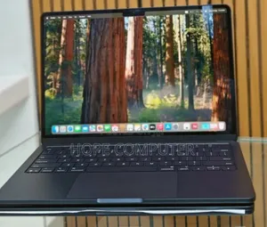 New Laptop Apple MacBook Air 2024 M3 13-Inch 16GB Apple M3 SSD 256GB
