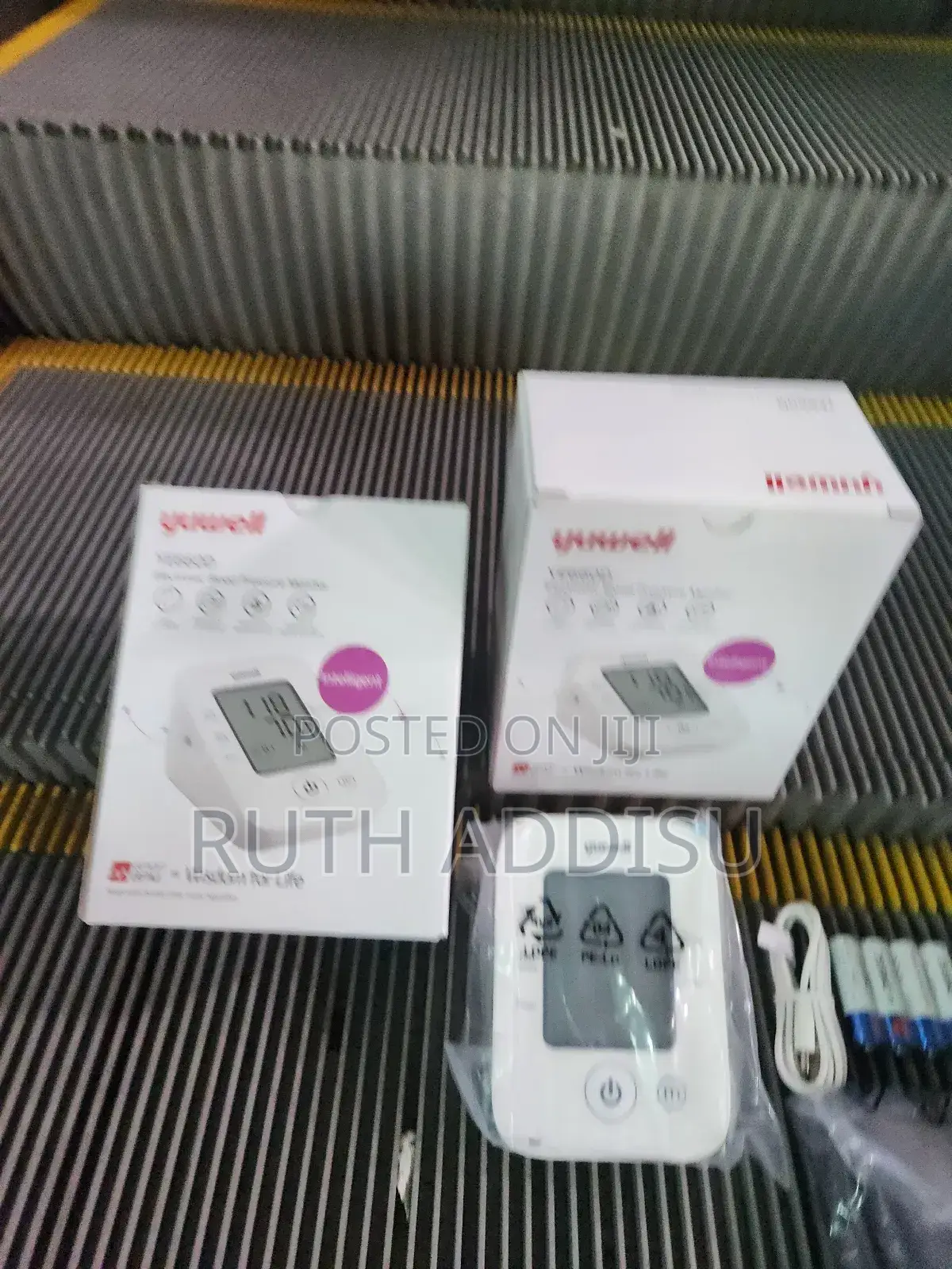 Digital Display Blood Pressure Monitor廟號digital Blood Pressuer Monitor