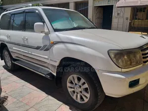 Toyota Land Cruiser 2006 White