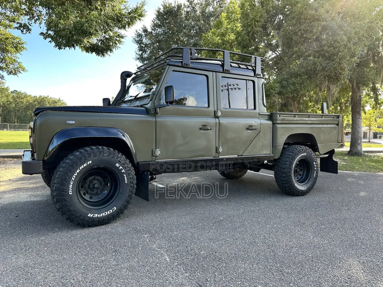 Land Rover Defender 2000 Gray