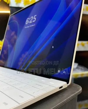 New Laptop Dell XPS 13 16GB Intel Core I7 SSD 512GB