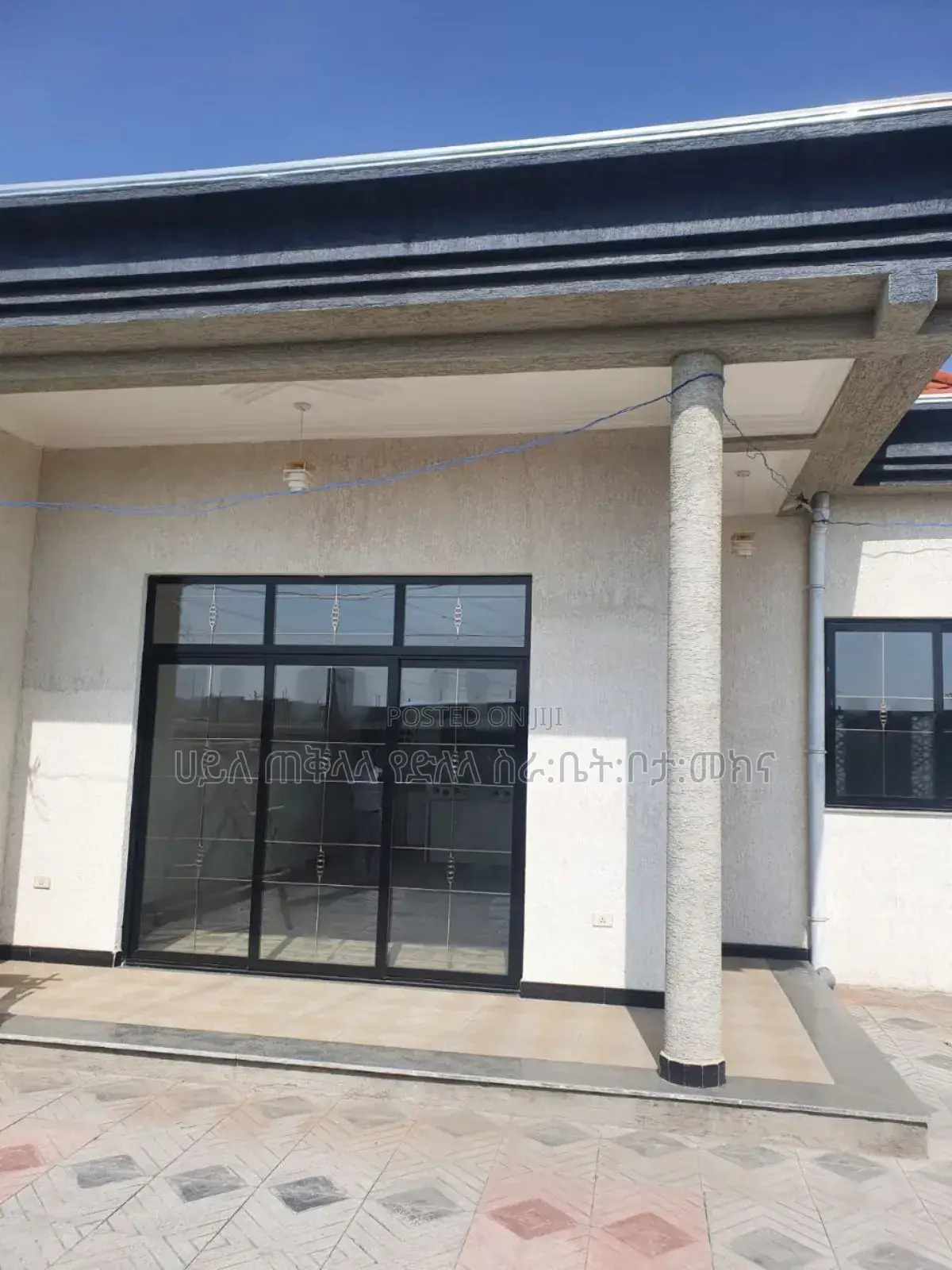 Furnished 5bdrm Villa in አያት አካባቢ, Yeka for sale