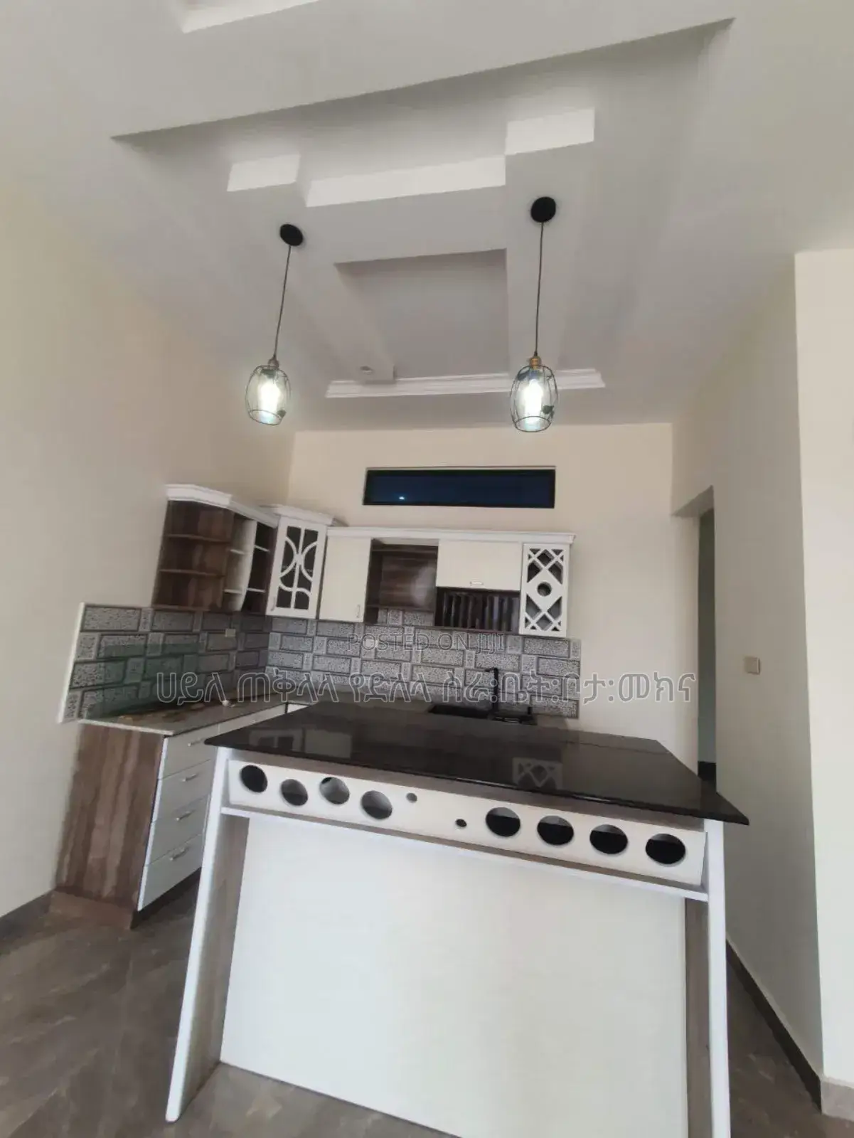 Furnished 5bdrm Villa in አያት አካባቢ, Yeka for sale