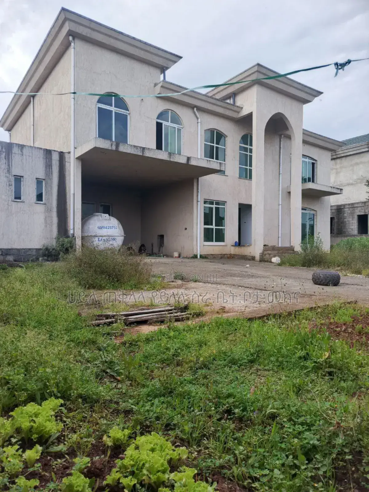 6bdrm House in እሮዜታ እሪልስተት ግብ, Oromia-Finfinne for sale