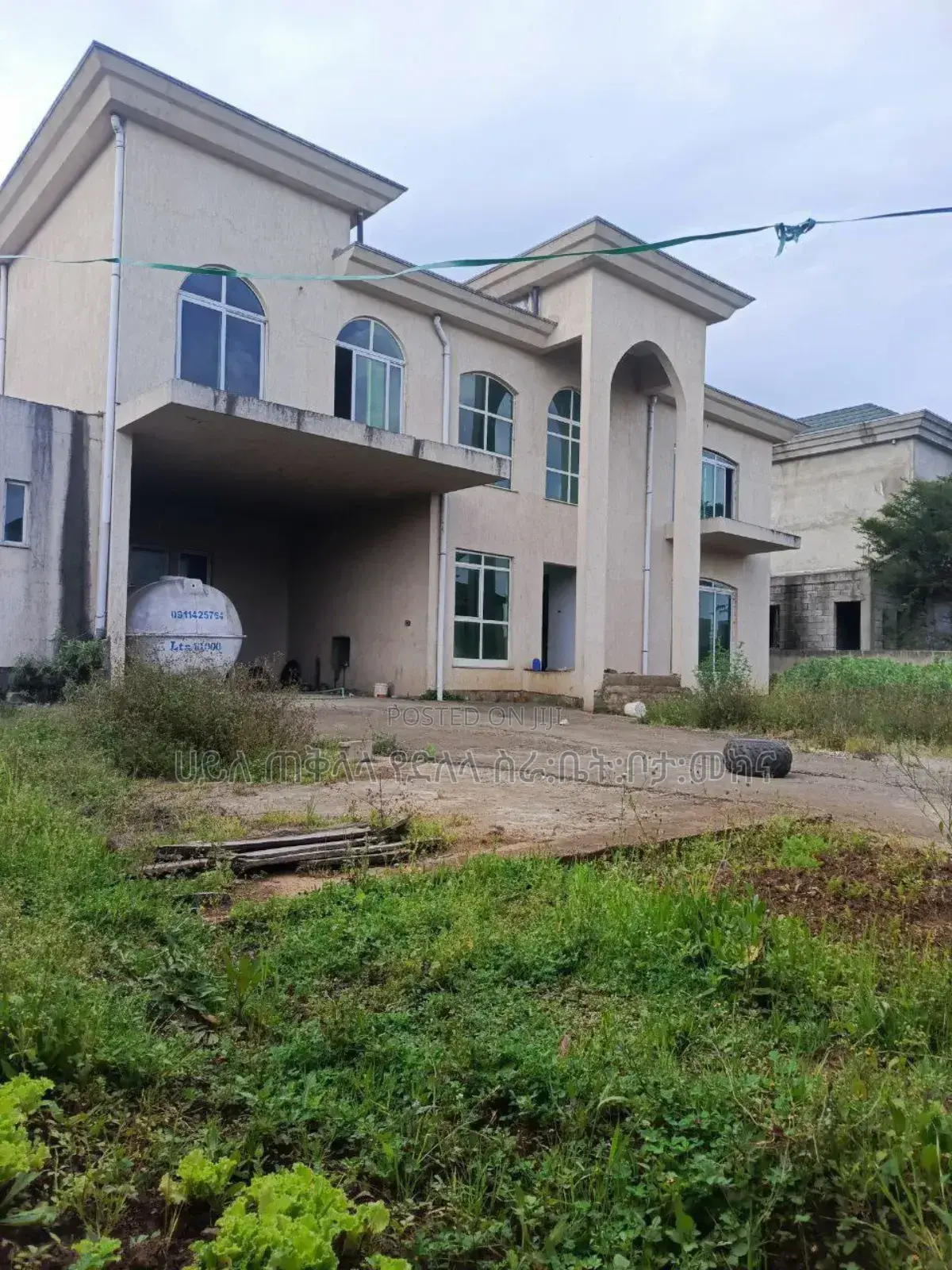 6bdrm House in እሮዜታ እሪልስተት ግብ, Oromia-Finfinne for sale