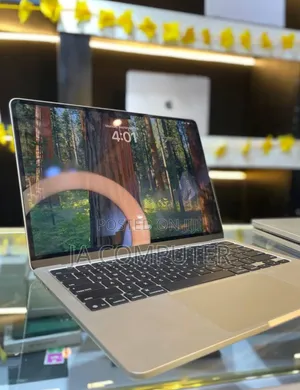 New Laptop Apple MacBook Air 2022 M2 8GB Apple M2 SSD 256GB