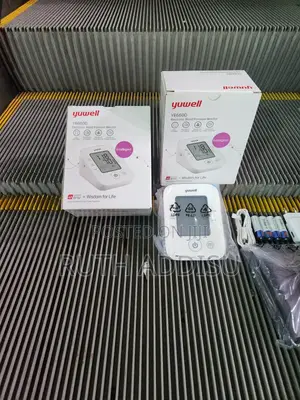 Photo - Rechargae and Direct Electrical Blood Pressure Monitor痛哭digit Bp