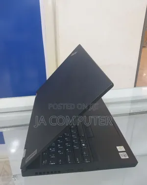 New Laptop Lenovo Thinkpad P15s 16GB Intel Core I7 SSD 256GB