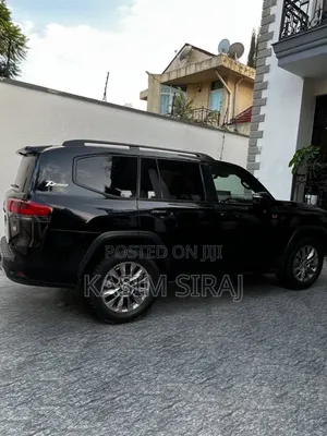 Toyota Land Cruiser 3.3 DT 2022 Black
