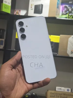 Photo - New Samsung Galaxy A55 256 GB White