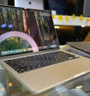 New Laptop Apple MacBook Air 2024 M3 13-Inch 16GB Apple M3 SSD 512GB