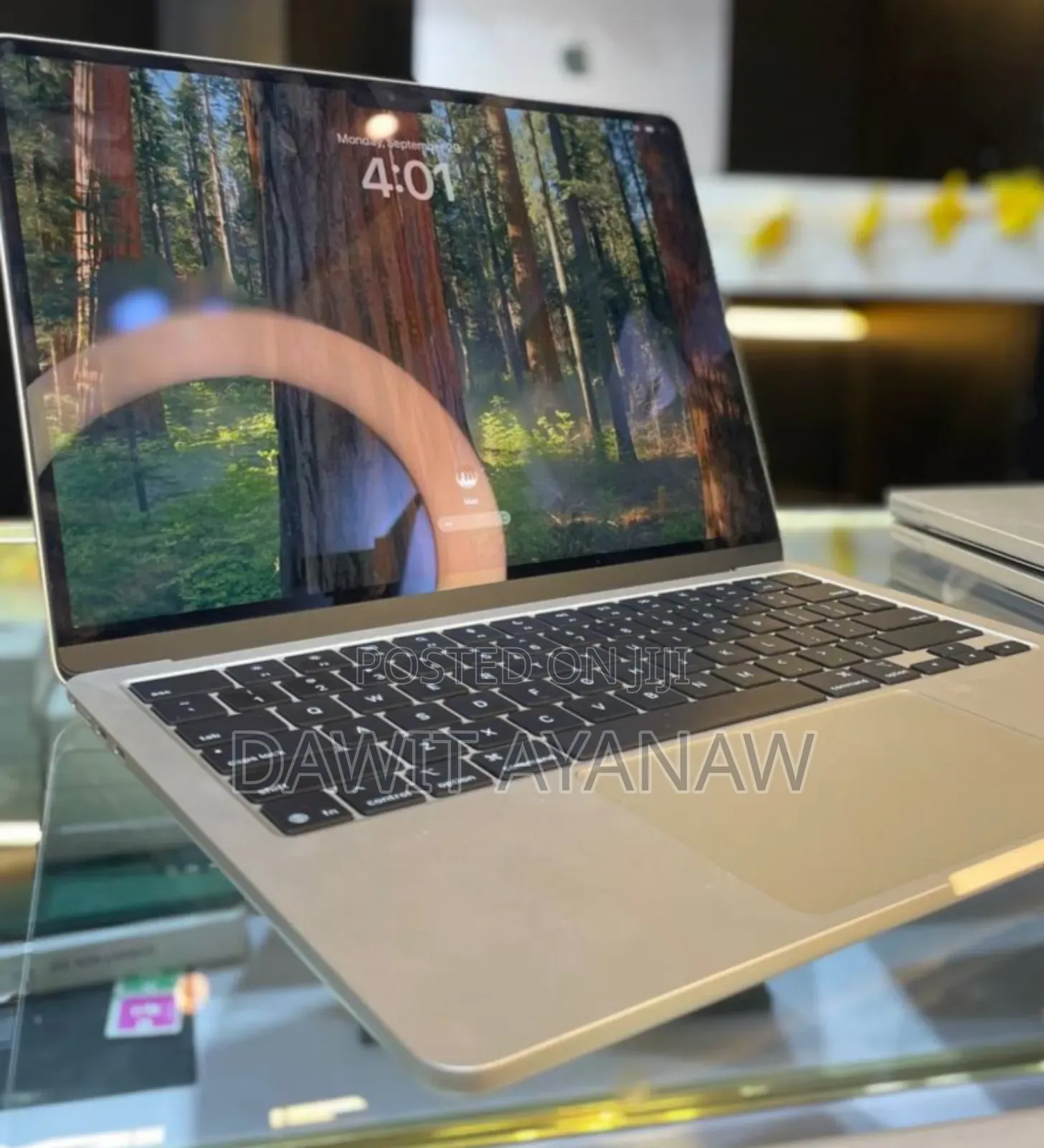 New Laptop Apple MacBook Air 2022 M2 8GB Apple M2 SSD 256GB