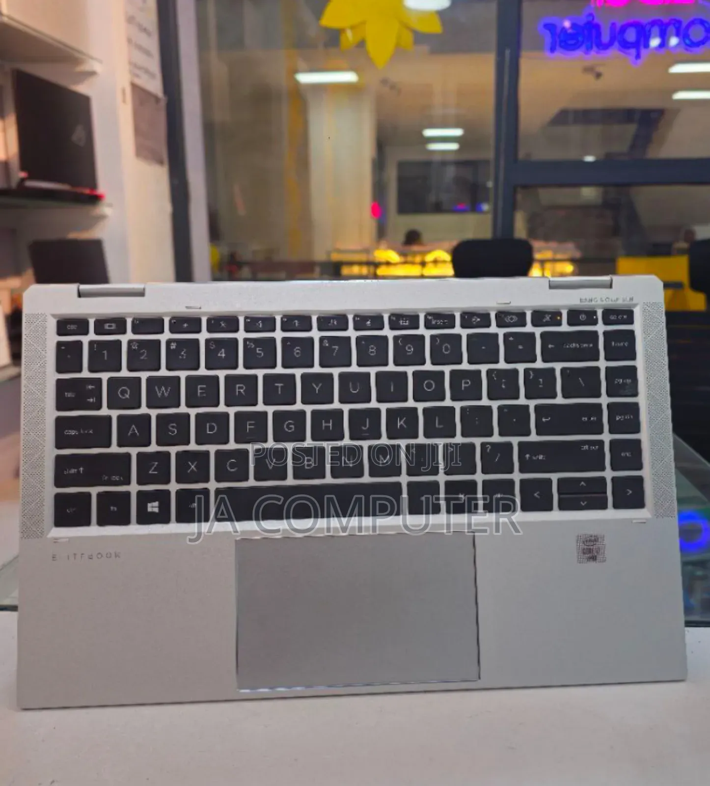 New Laptop HP EliteBook X360 1040 G7 16GB Intel Core I7 SSD 512GB