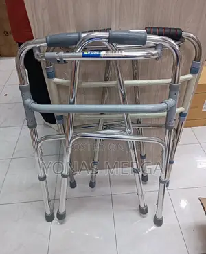 Photo - Adjustable Walker敬፬which Make It Easier to Move~吟walker\\Easy Push