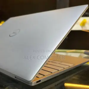 New Laptop Dell XPS 13 9310 16GB Intel Core I7 SSD 512GB