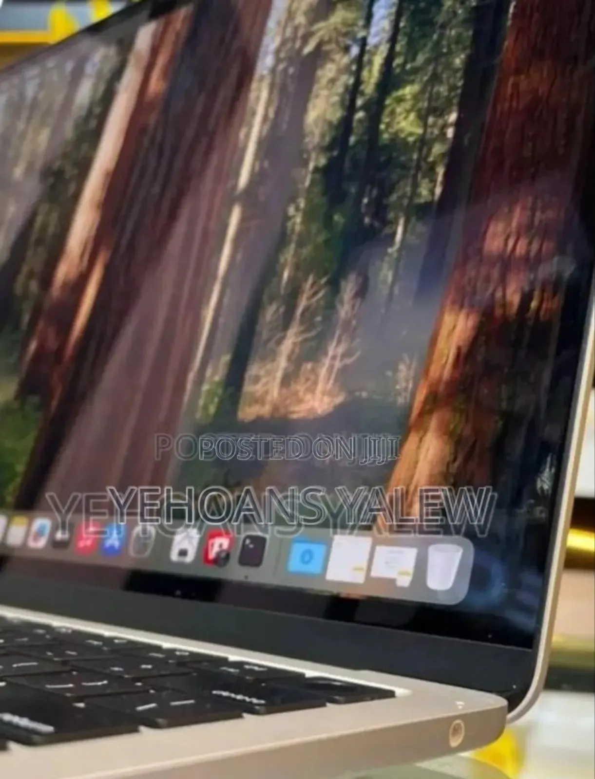 New Laptop Apple MacBook Air 2024 M3 13-inch 16GB Apple M3 SSD 512GB