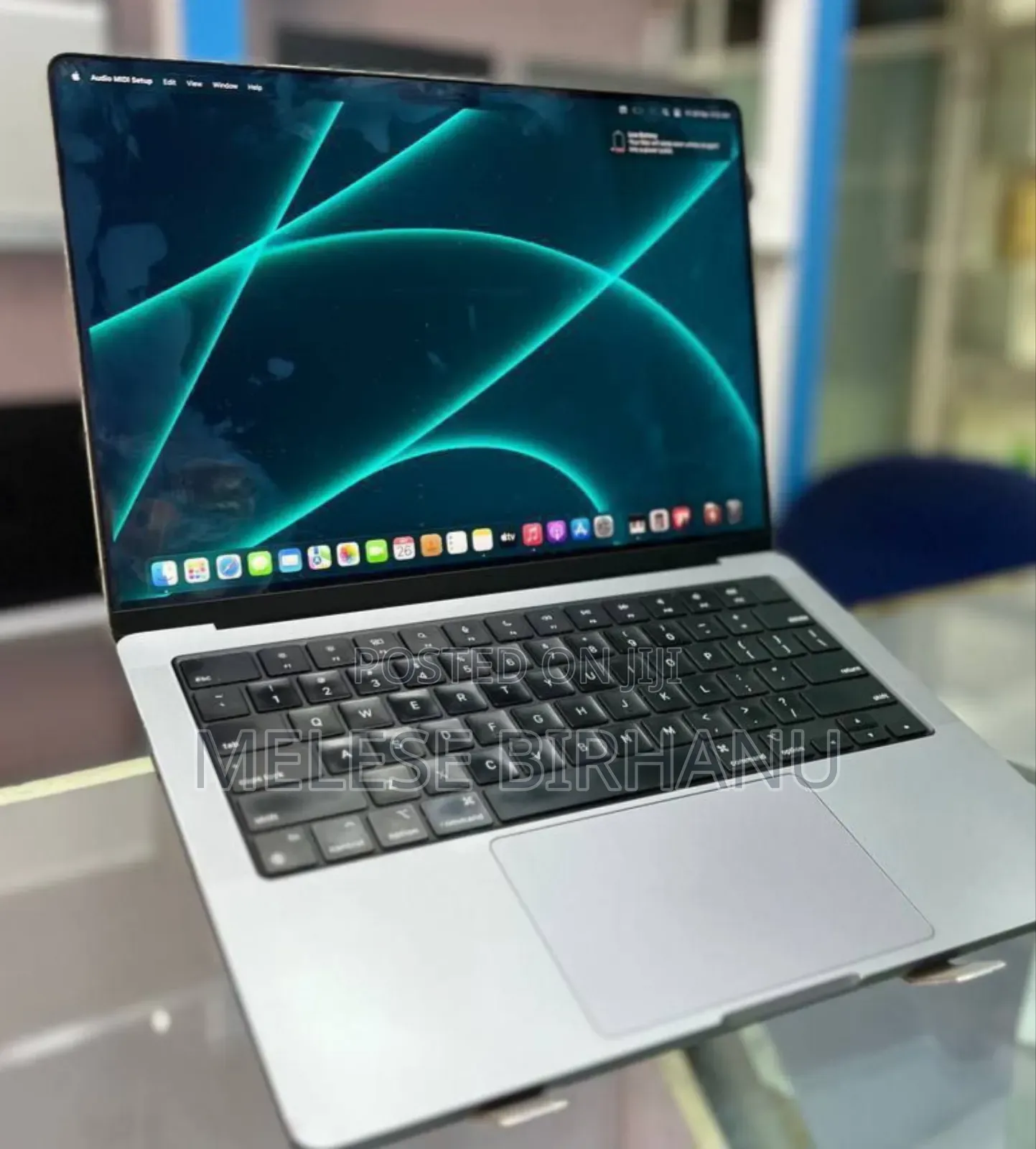 New Laptop Apple MacBook Pro M1 32GB Apple M1 Pro SSD 1T