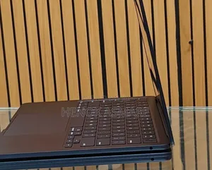 Photo - New Laptop Apple MacBook 16GB Apple M4 SSD 256GB