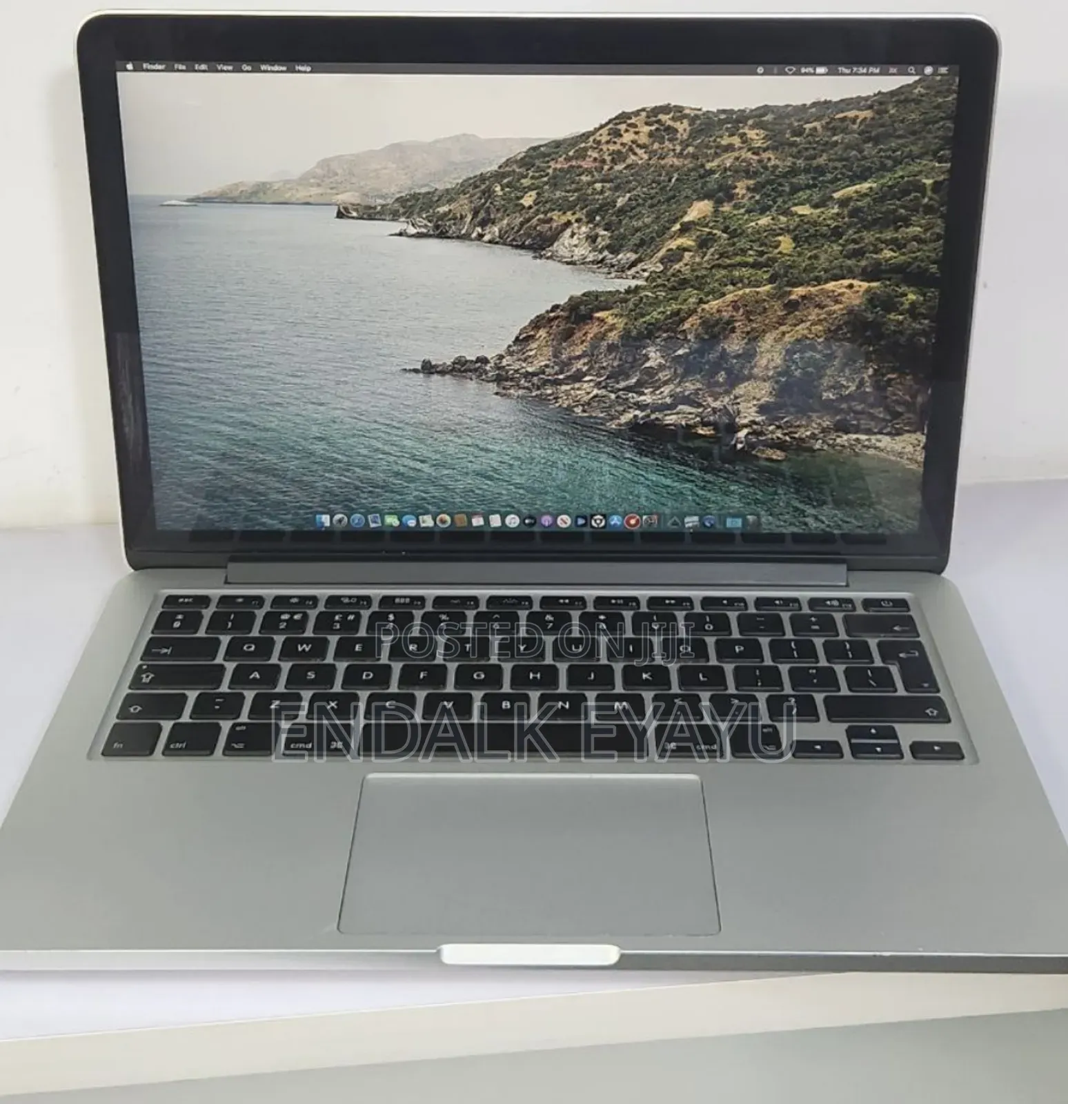 New Laptop Apple MacBook Pro 2015 8GB Intel Core I5 SSD 256GB