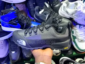 Photo - The North Face Glenclyffe Low Summer Shoes