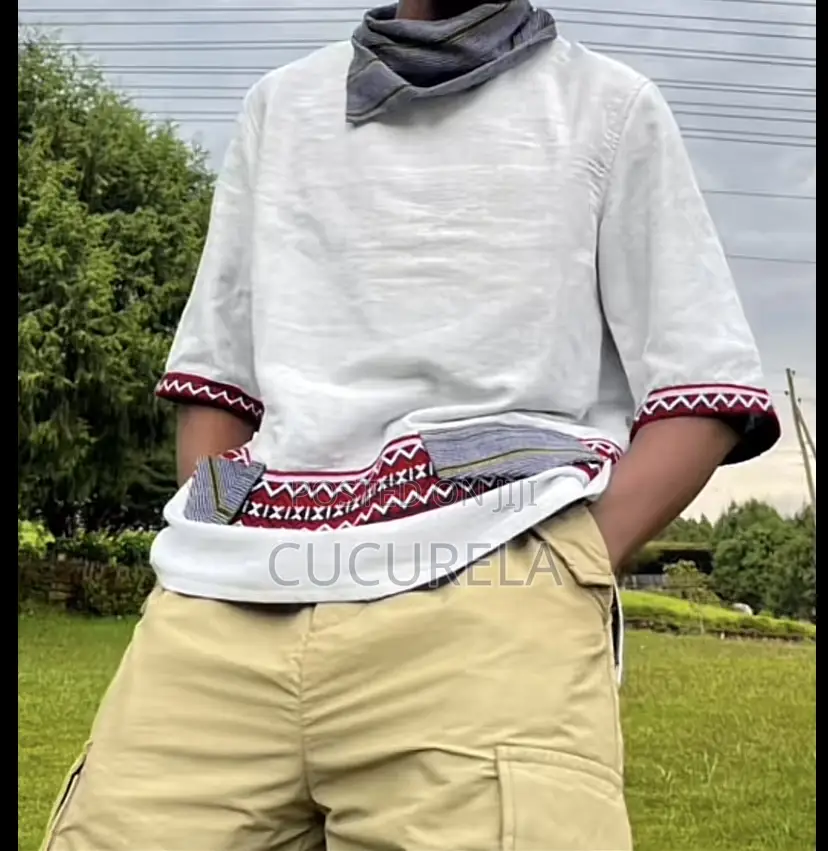 Short-Sleeve Cultural Tunic With Woven Pane