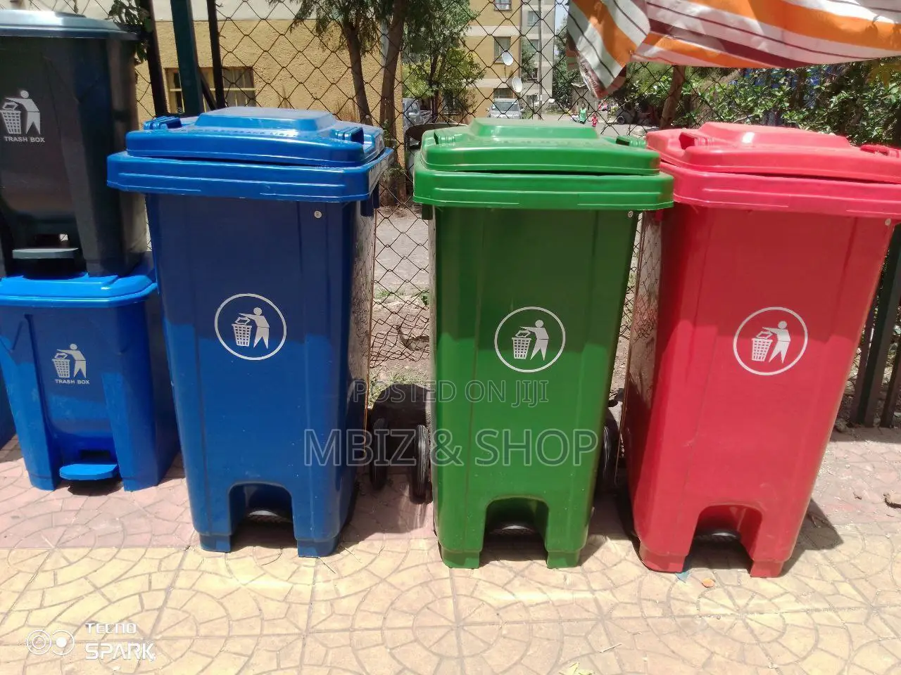 Garbage Baskets (የቆሻሻ ጋርቤጅ)