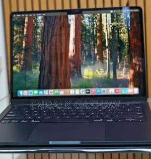 Photo - New Laptop Apple MacBook Air 2024 M3 13-Inch 8GB Apple M3 SSD 256GB