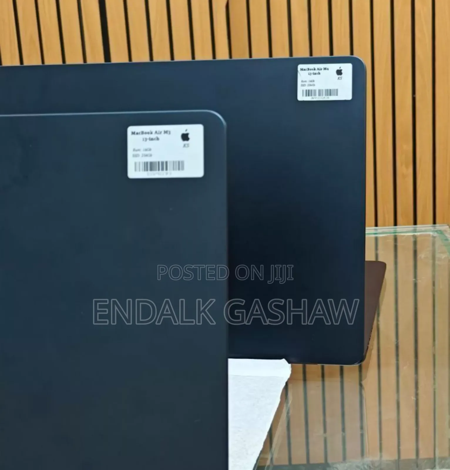 New Laptop Apple MacBook Air 2024 M3 13-Inch 8GB Apple M3 SSD 256GB