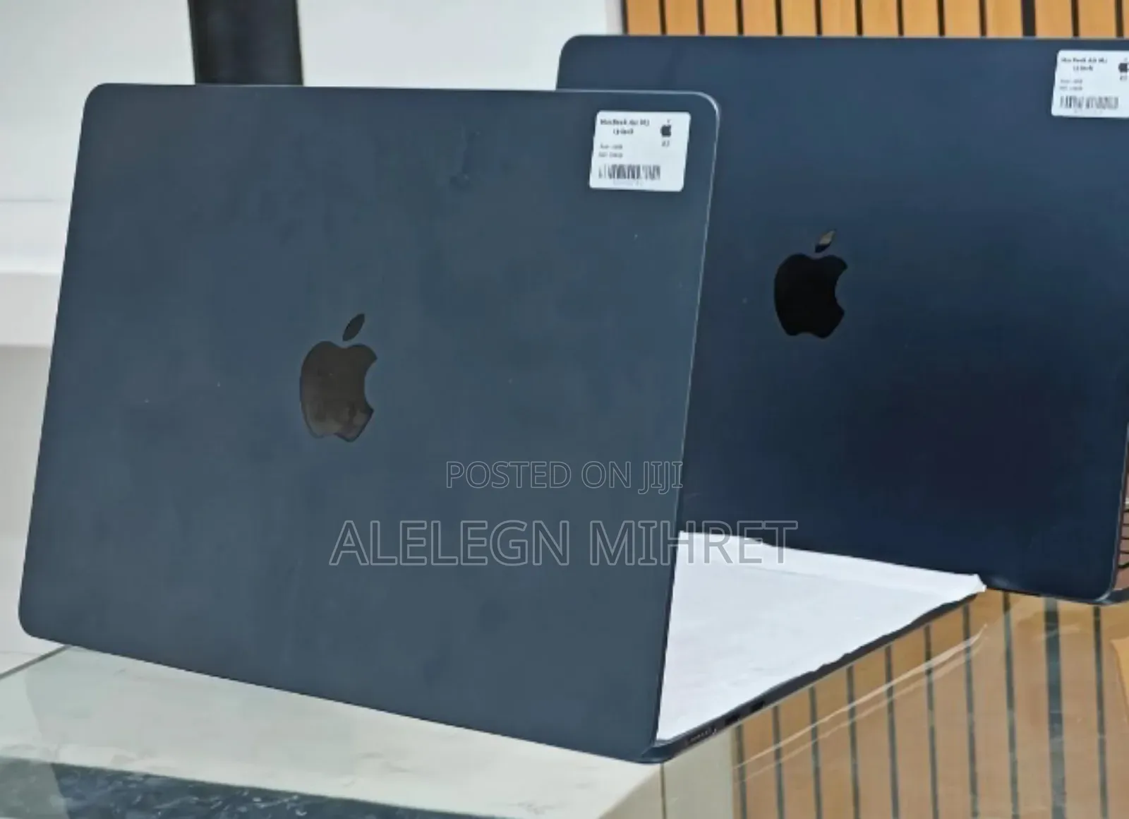 New Laptop Apple MacBook Air 2025 M4 13-Inch 16GB Apple M4 SSD 256GB