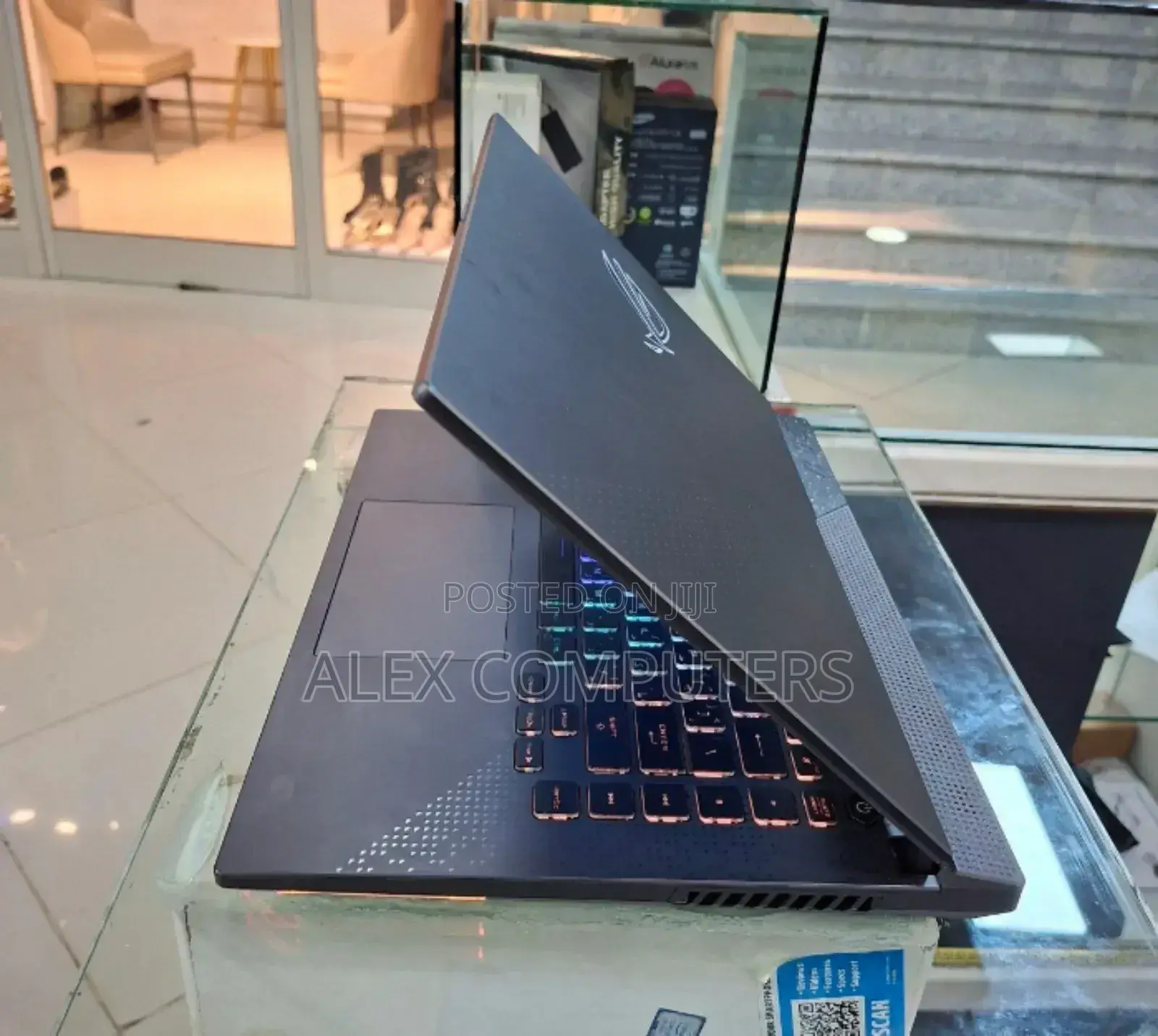 New Laptop Asus ROG Strix G15 16GB AMD Ryzen 7 SSD 1T