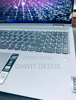 Photo - New Laptop Lenovo 8GB AMD Ryzen 5 SSD 512GB