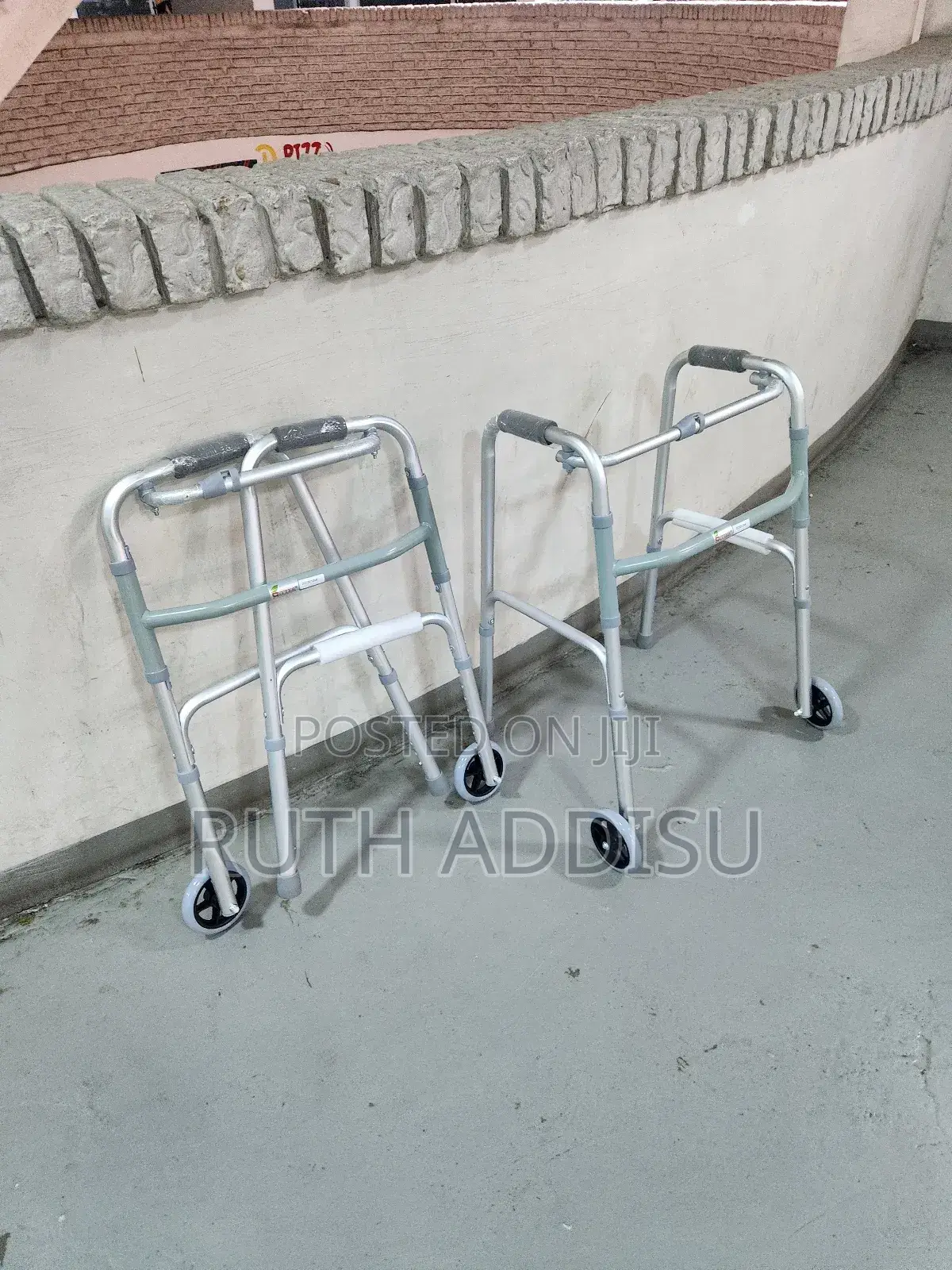 Walking Frame Almunium Walker胺你medical Walker軍方foldable Walker New