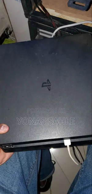 Photo - Playstation 4