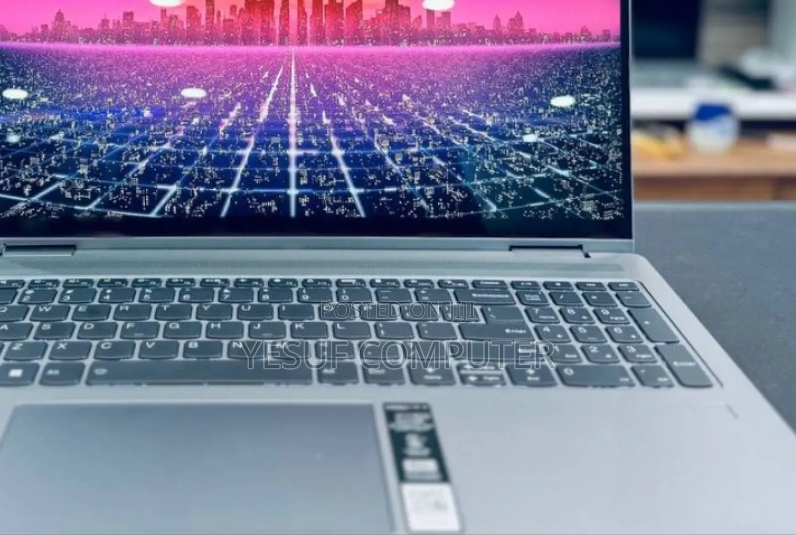 New Laptop Lenovo Yoga 7i 8GB AMD Ryzen 5 SSD 512GB