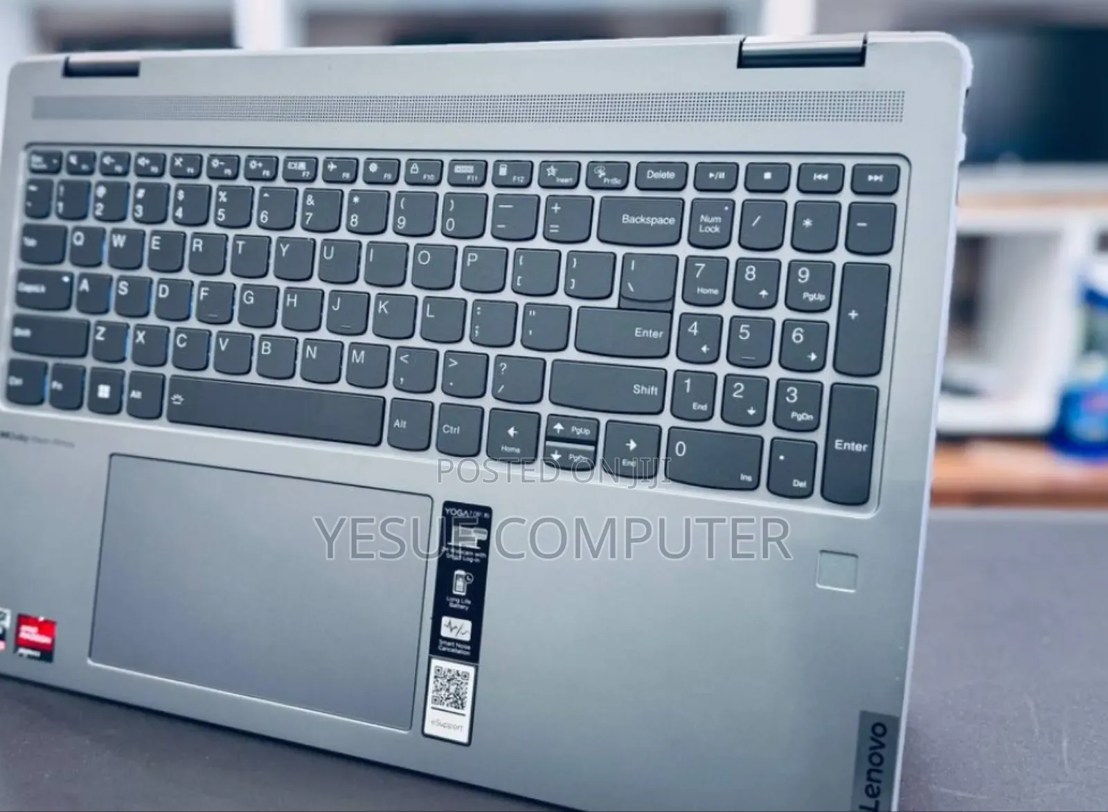 New Laptop Lenovo Yoga 7i 8GB AMD Ryzen 5 SSD 512GB